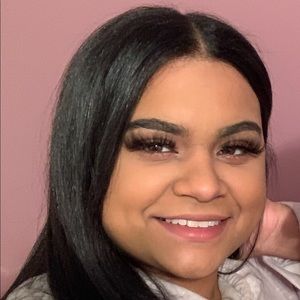 Meet your Posher, Stephany